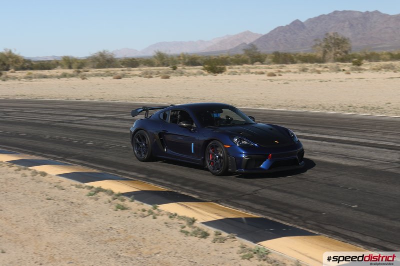 Porsche Cayman GT4 RS