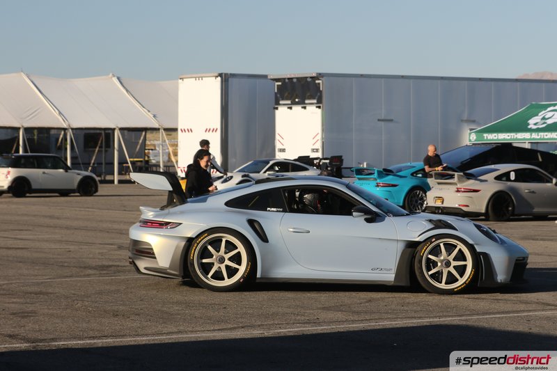 Porsche 911 light gray