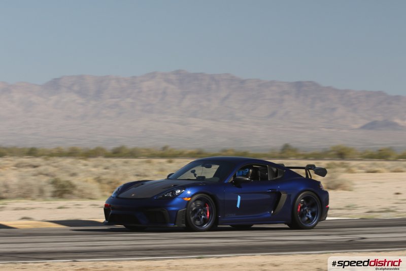 Porsche Cayman GT4