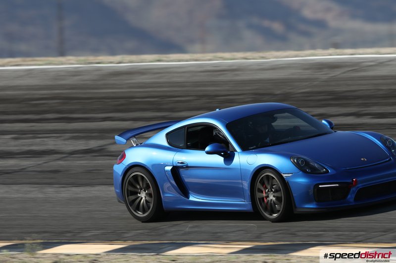 Porsche Cayman GT4