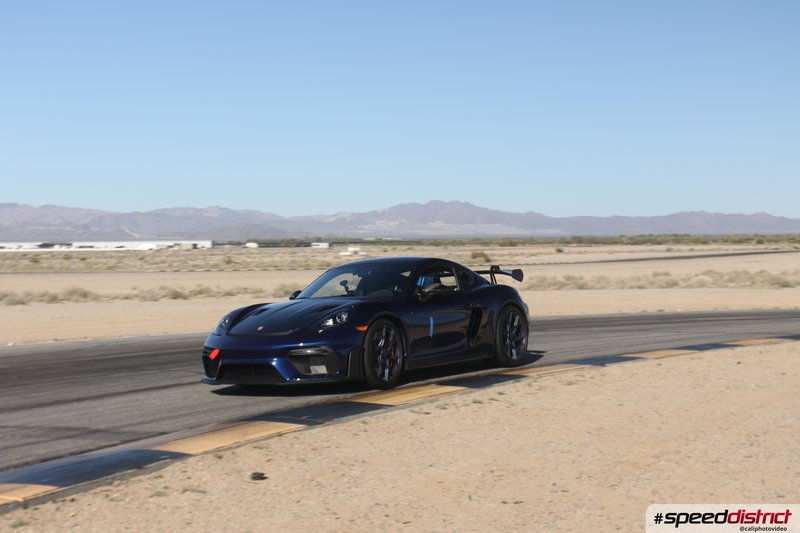 Porsche Cayman GT4