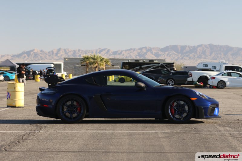 Porsche 911 dark blue