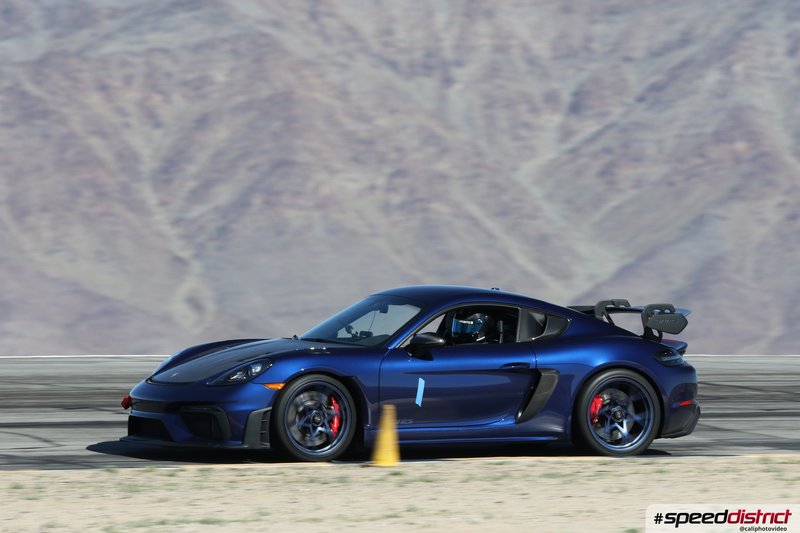 Porsche Cayman GT4