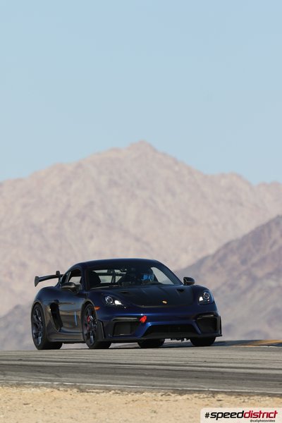 Porsche Cayman GT4