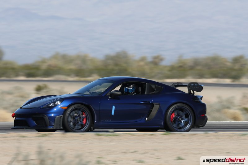 Porsche Cayman GT4