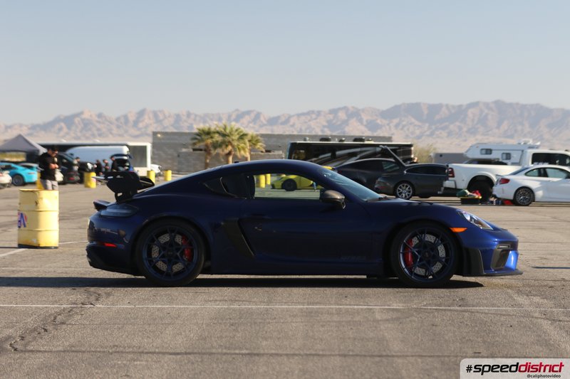 Porsche 911 dark blue