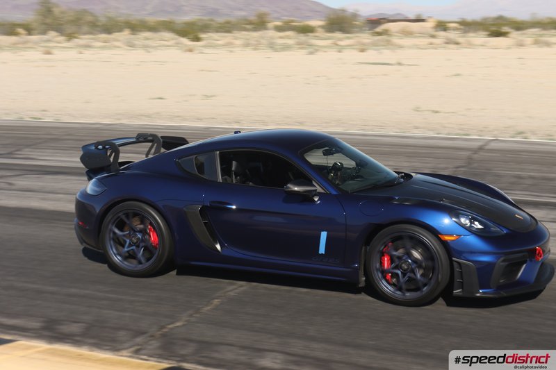 Porsche Cayman GT4