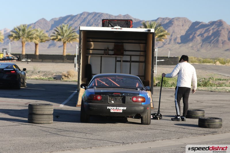 Mazda MX-5 Miata black