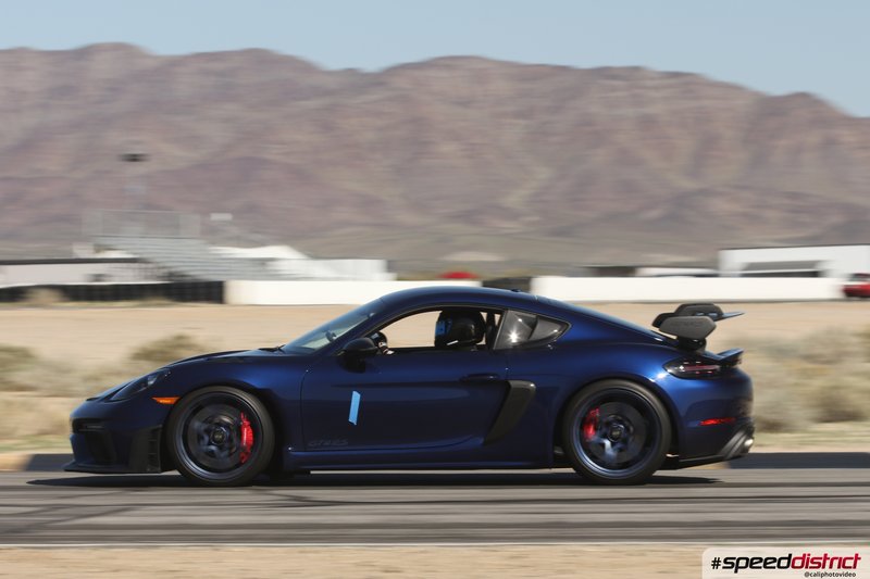 Porsche Cayman GT4
