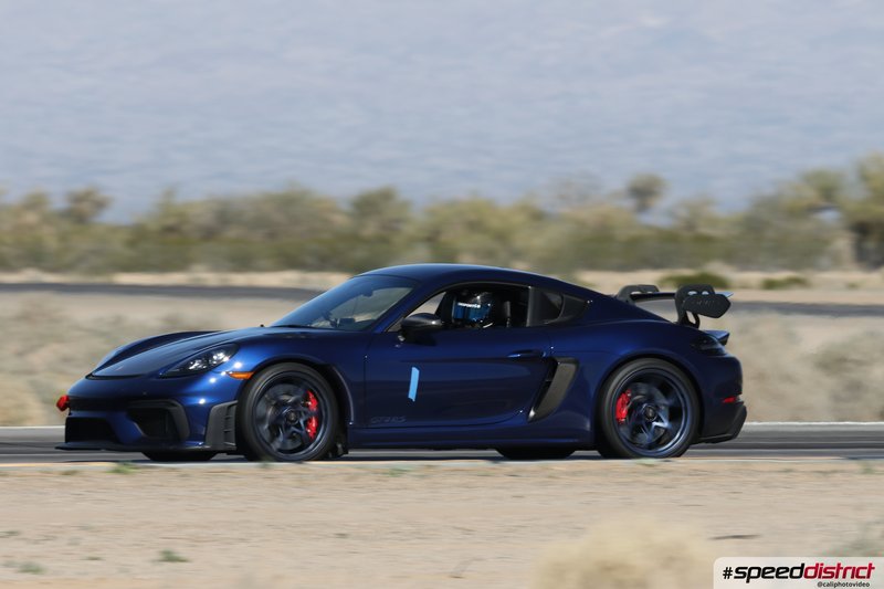Porsche Cayman GT4