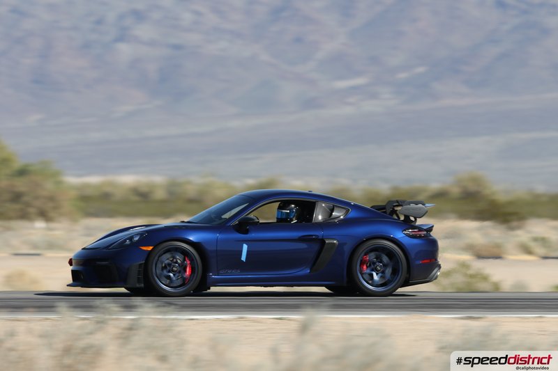 Porsche Cayman GT4 RS