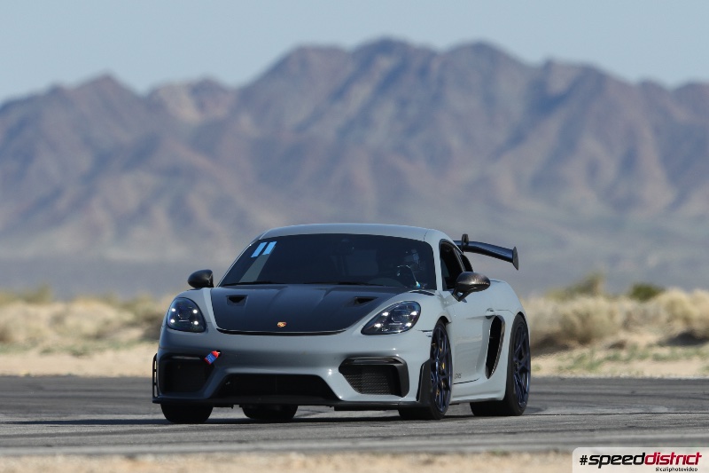 Porsche Cayman GT4