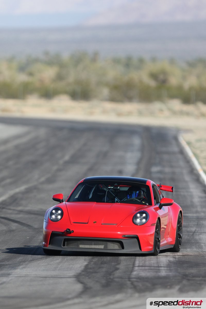 Porsche Cayman GT4 RS