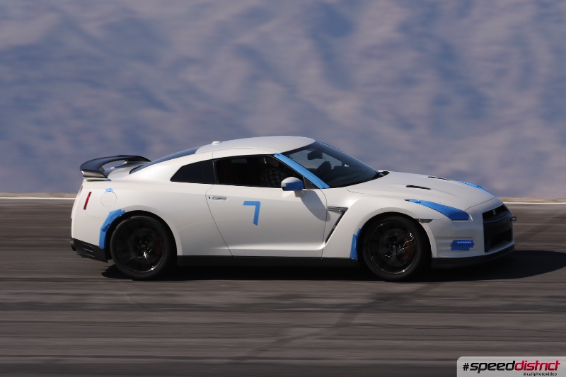 Nissan GT-R