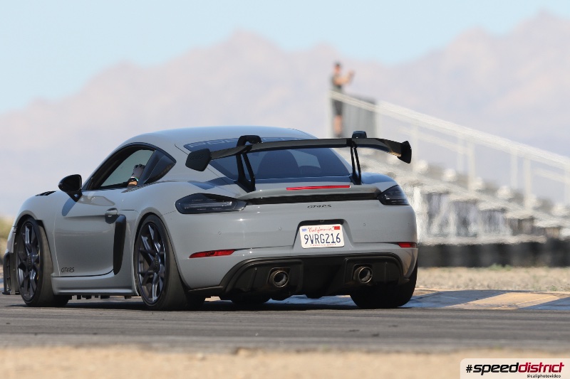 Porsche Cayman GT4 RS
