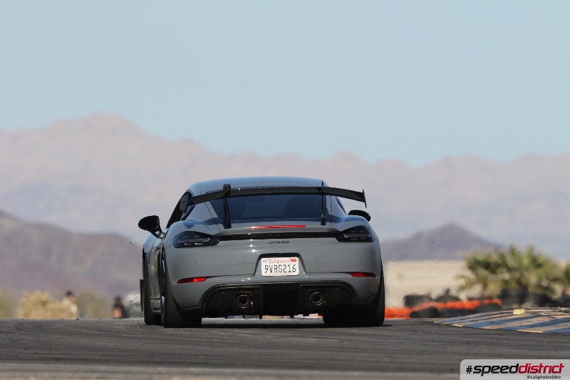 Porsche Cayman GT4 RS