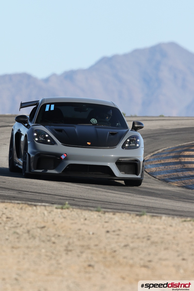 Porsche Cayman GT4