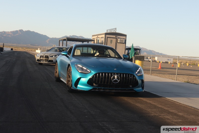 Mercedes-AMG GT turquoise/teal
