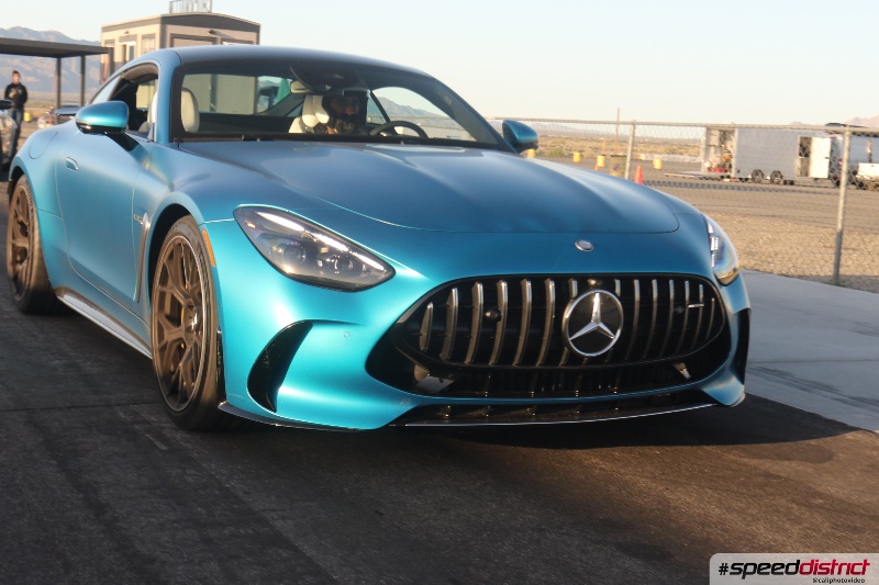 Mercedes-AMG GT turquoise/teal