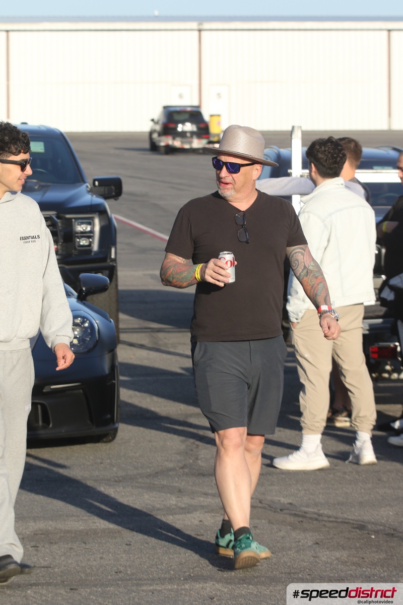 Porsche 911 dark blue