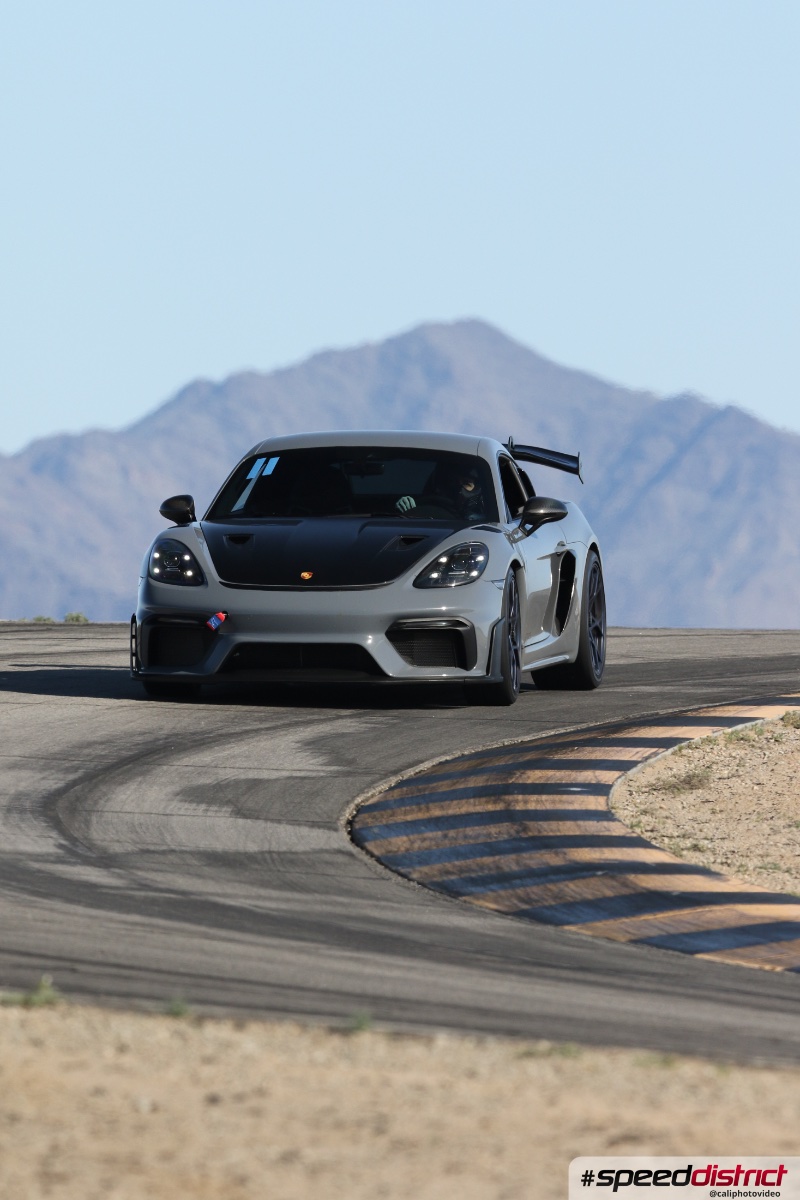 Porsche Cayman GT4
