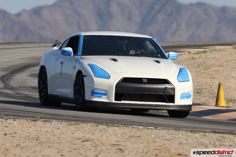 Nissan GT-R
