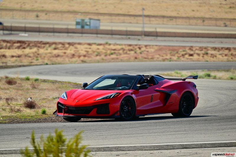 Chevrolet Corvette Z06 red