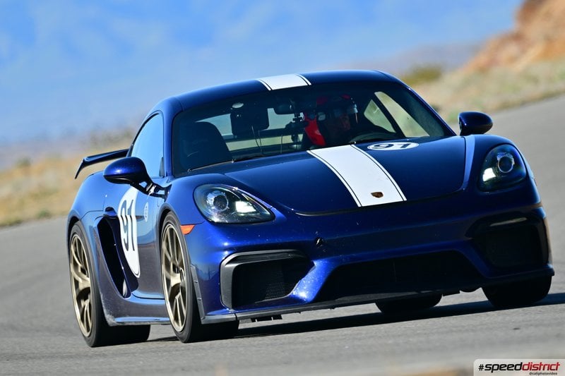 Porsche Cayman GT4