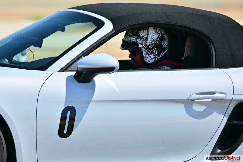 Porsche 911 GT3 white