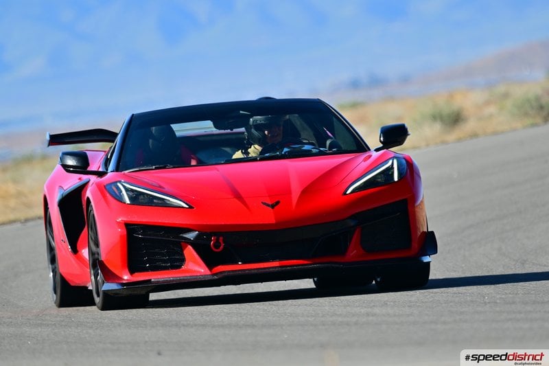 Chevrolet Corvette Z06 red