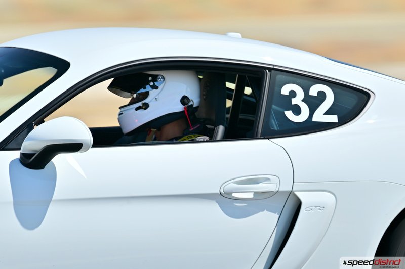 Porsche 911 GT3 white