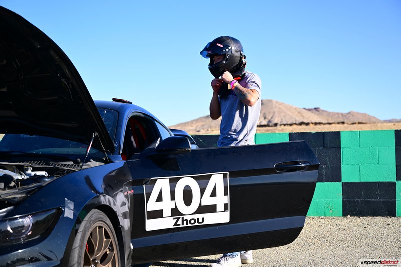 Porsche 911 dark blue