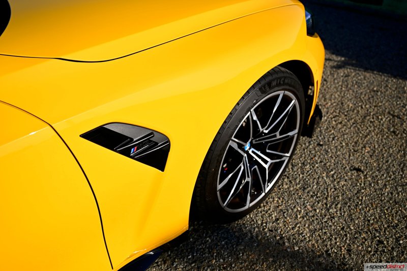 BMW M4 yellow