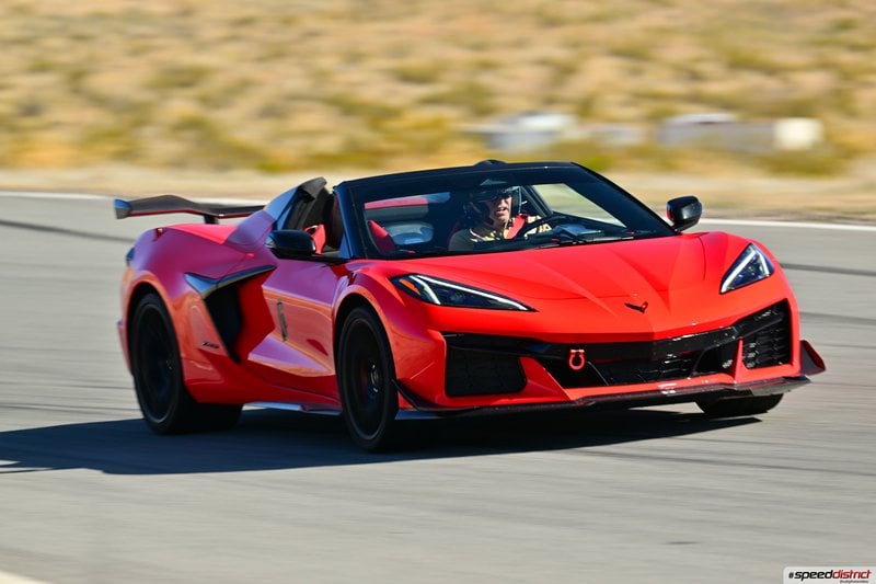 Chevrolet Corvette Z06 red