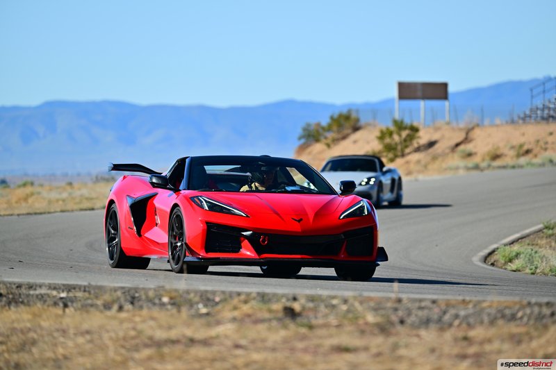 Chevrolet Corvette Z06 red