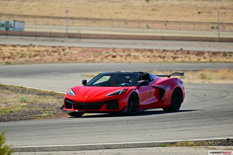 Chevrolet Corvette Z06 red