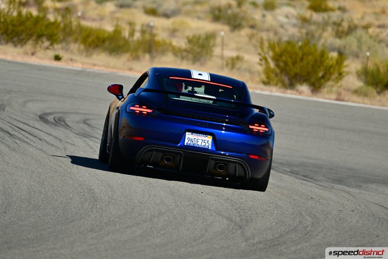 Porsche Cayman GT4