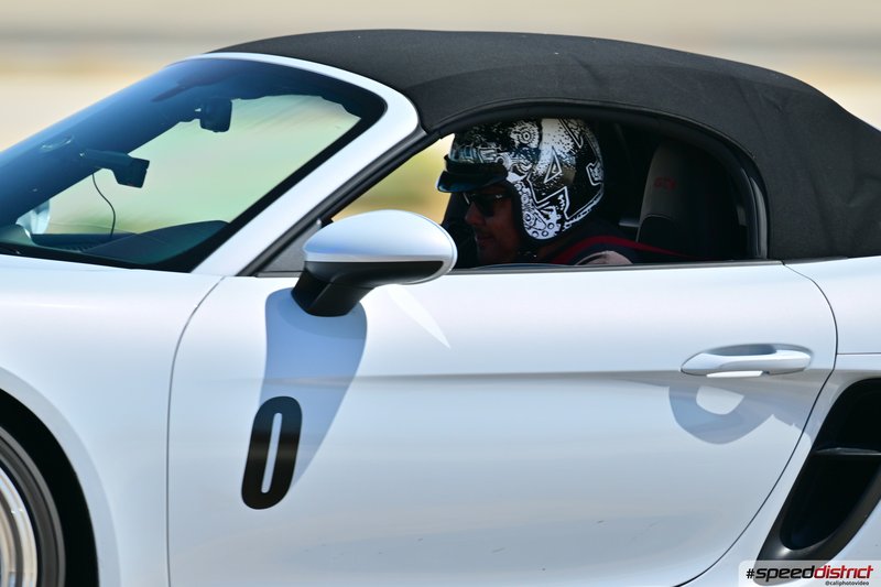 Porsche 911 GT3 RS white