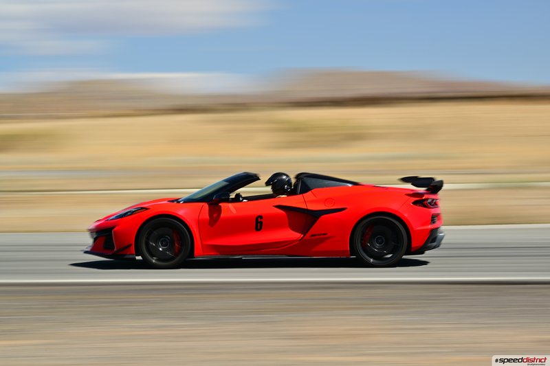Chevrolet Corvette Z06 red