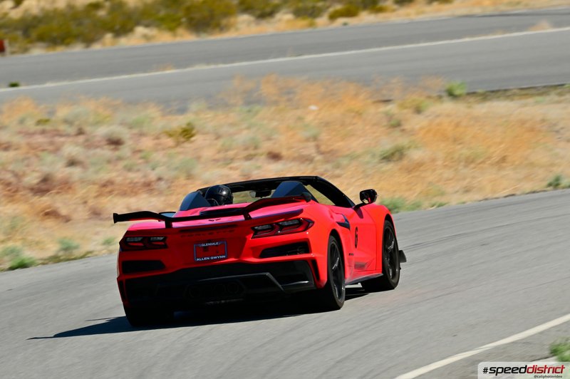 Chevrolet Corvette Z06 red
