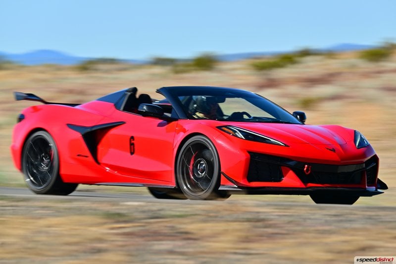 Chevrolet Corvette Z06 red