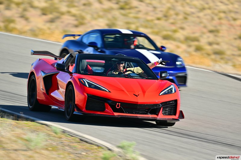 Chevrolet Corvette Z06 red