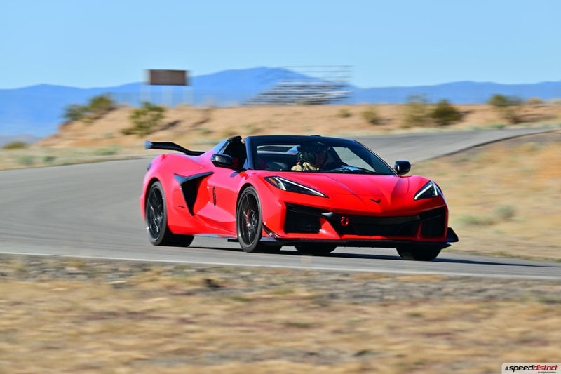Chevrolet Corvette Z06 red
