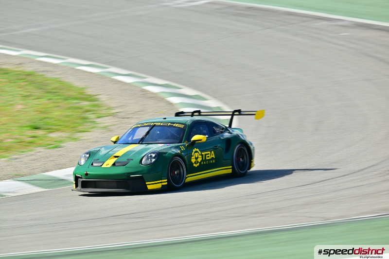 Porsche 911 GT3 Cup green