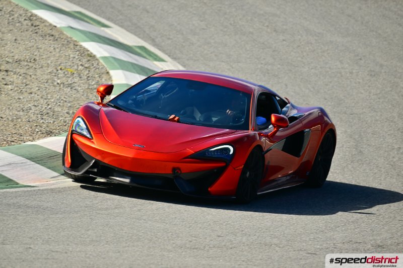 McLaren 570S