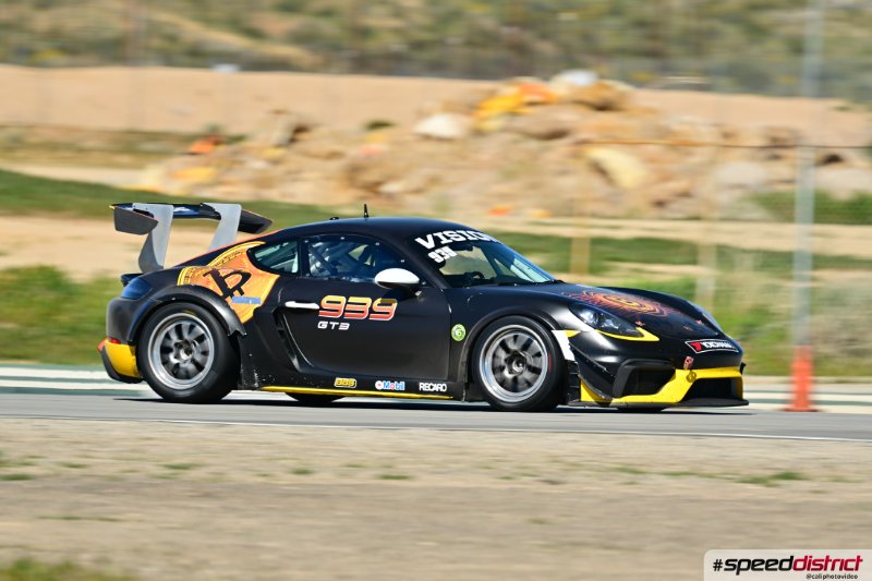 Porsche Cayman GT4
