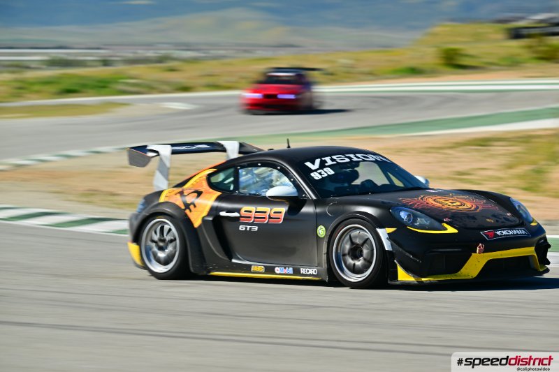Porsche Cayman GT4