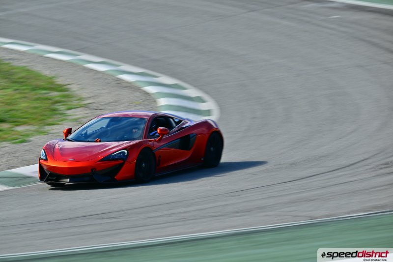 McLaren 570S