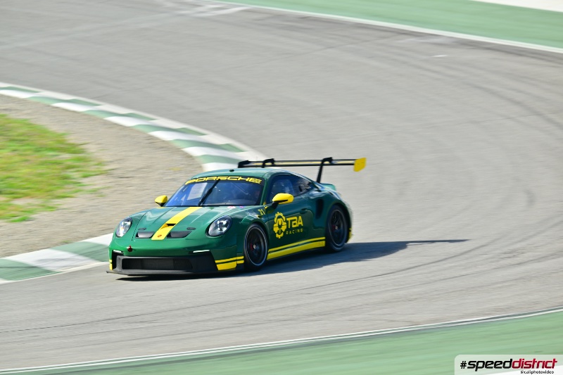 Porsche 911 GT3 Cup green