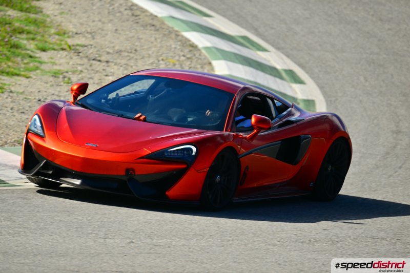 McLaren 570S